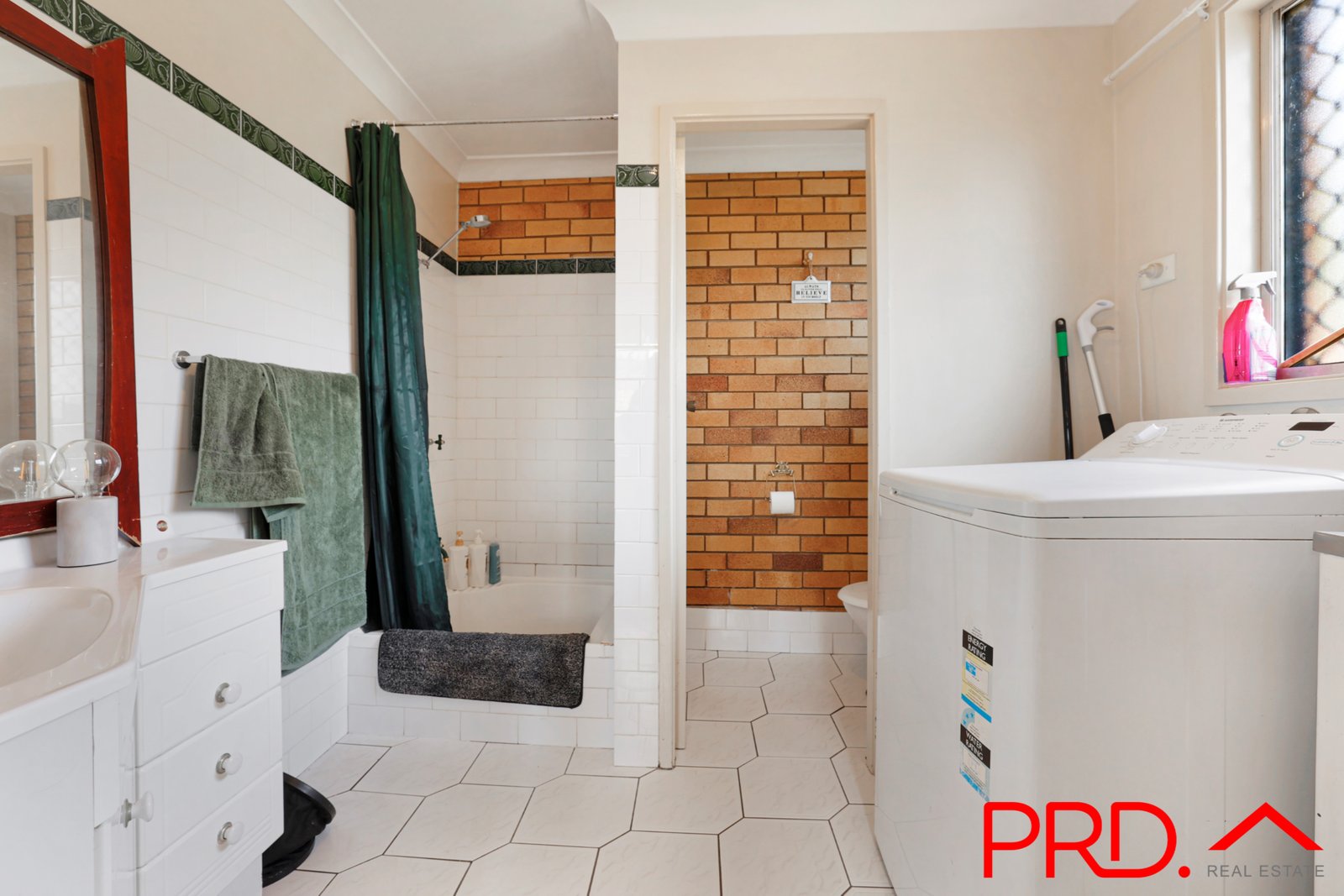 17 Burilla Street TAMWORTH 13