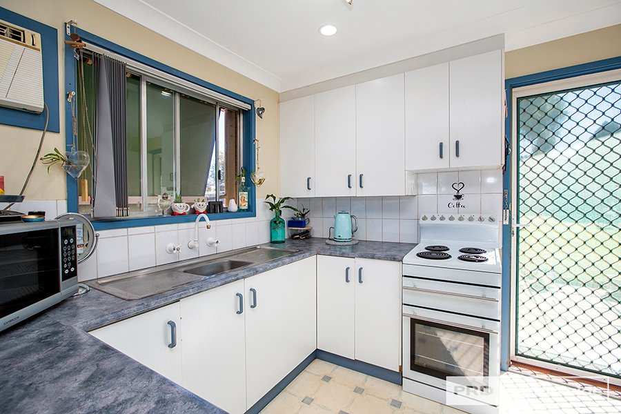 17 Burilla Street TAMWORTH 8