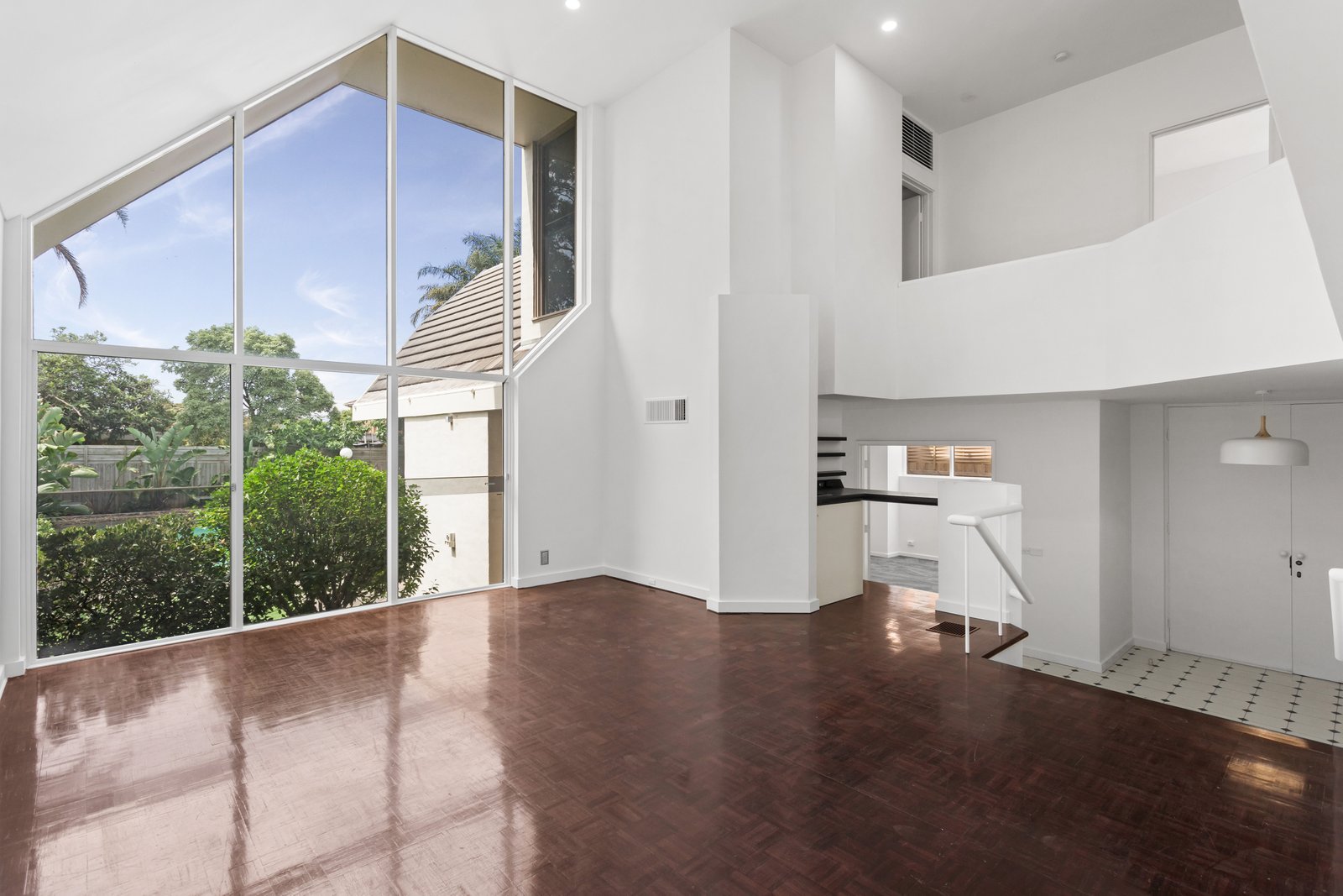 Real Estate and Property in 17 Burrindi Road, Caulfield South, VIC