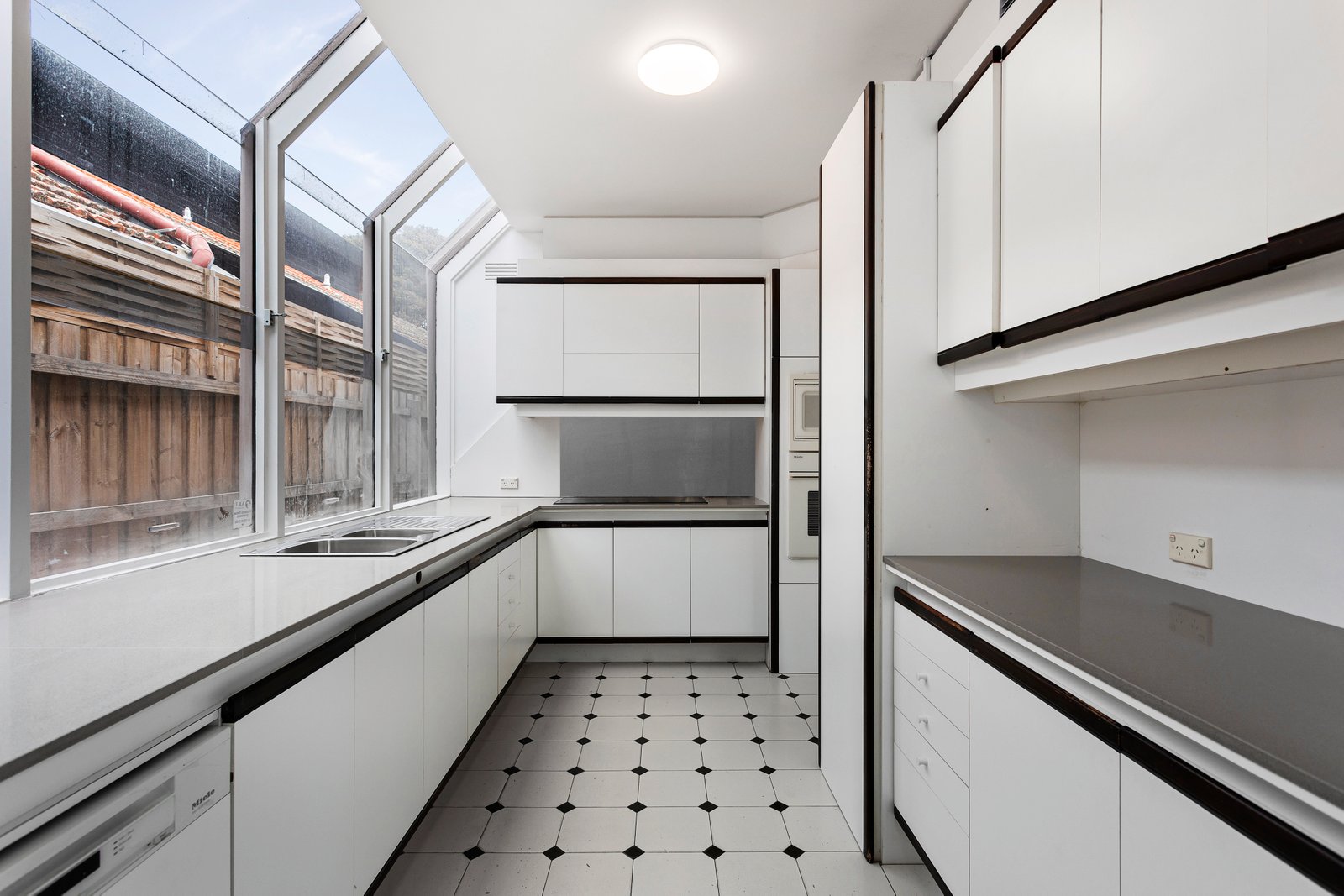 Real Estate and Property in 17 Burrindi Road, Caulfield South, VIC