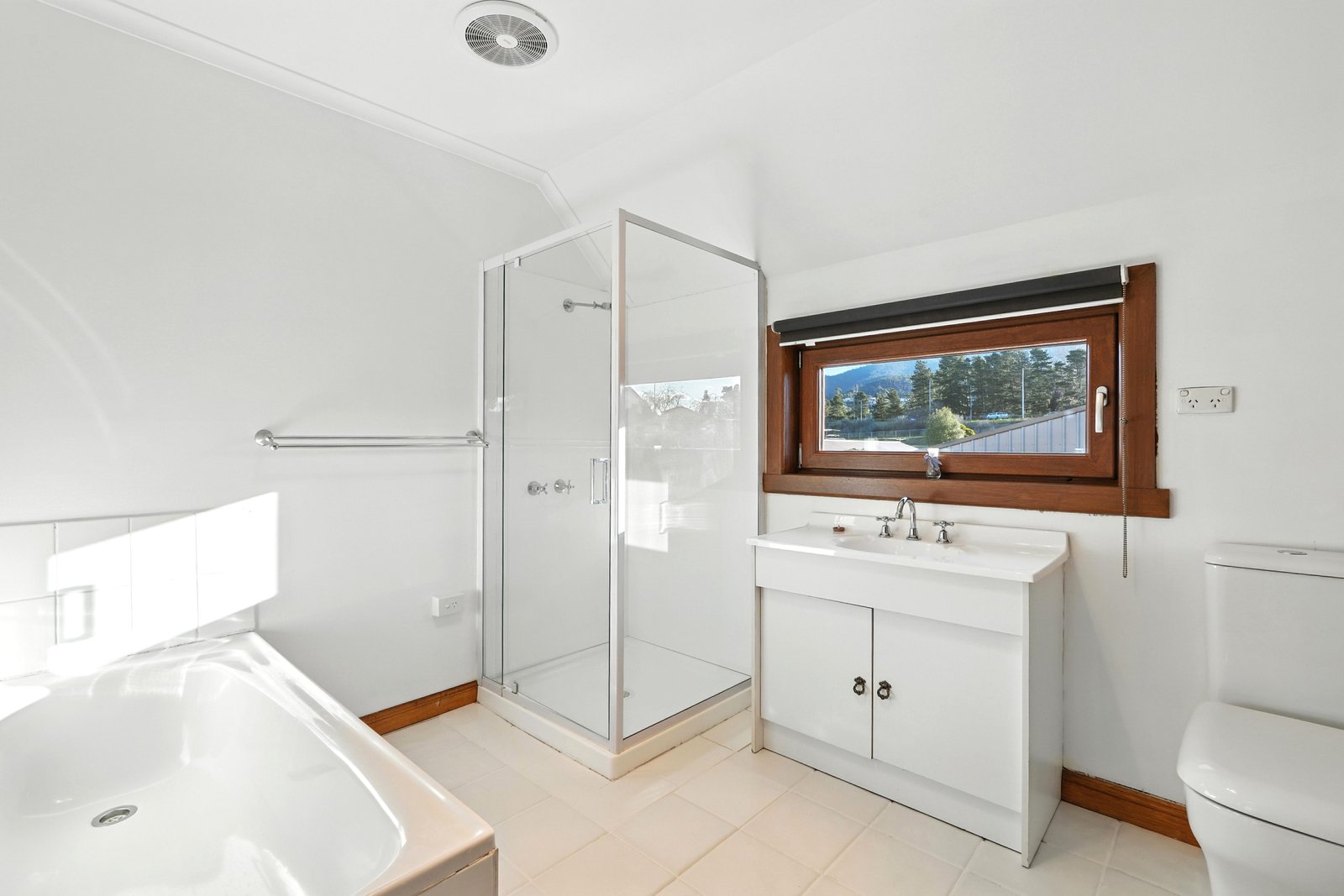 17 Cadbury Road CLAREMONT 21