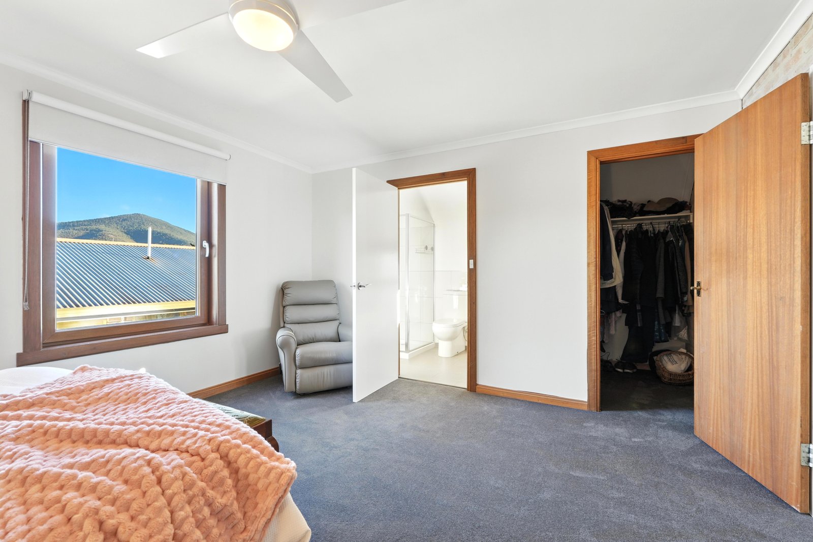 17 Cadbury Road CLAREMONT 24