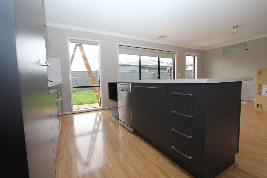 17 Cahill Close Lucas 7