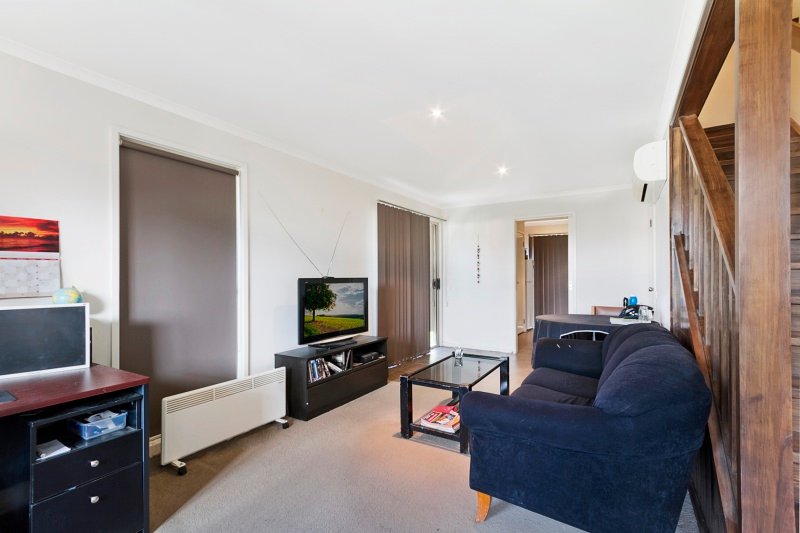 1/7 Caleb Close GOLDEN SQUARE 3