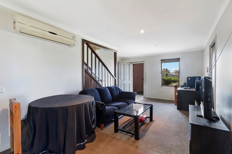 1/7 Caleb Close GOLDEN SQUARE 4