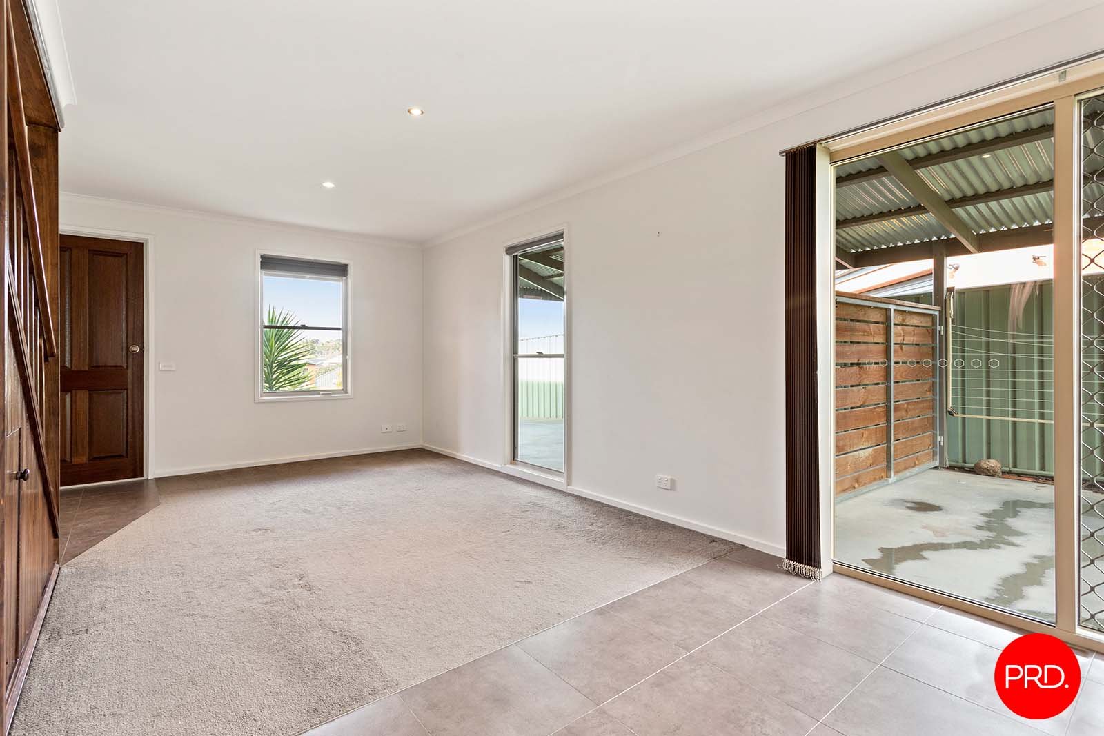 1/7 Caleb Close GOLDEN SQUARE 3