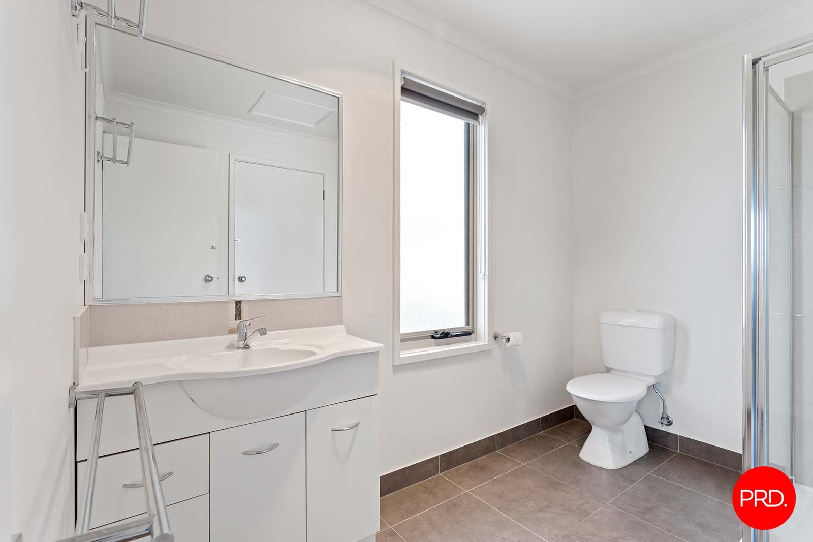 1/7 Caleb Close GOLDEN SQUARE 9