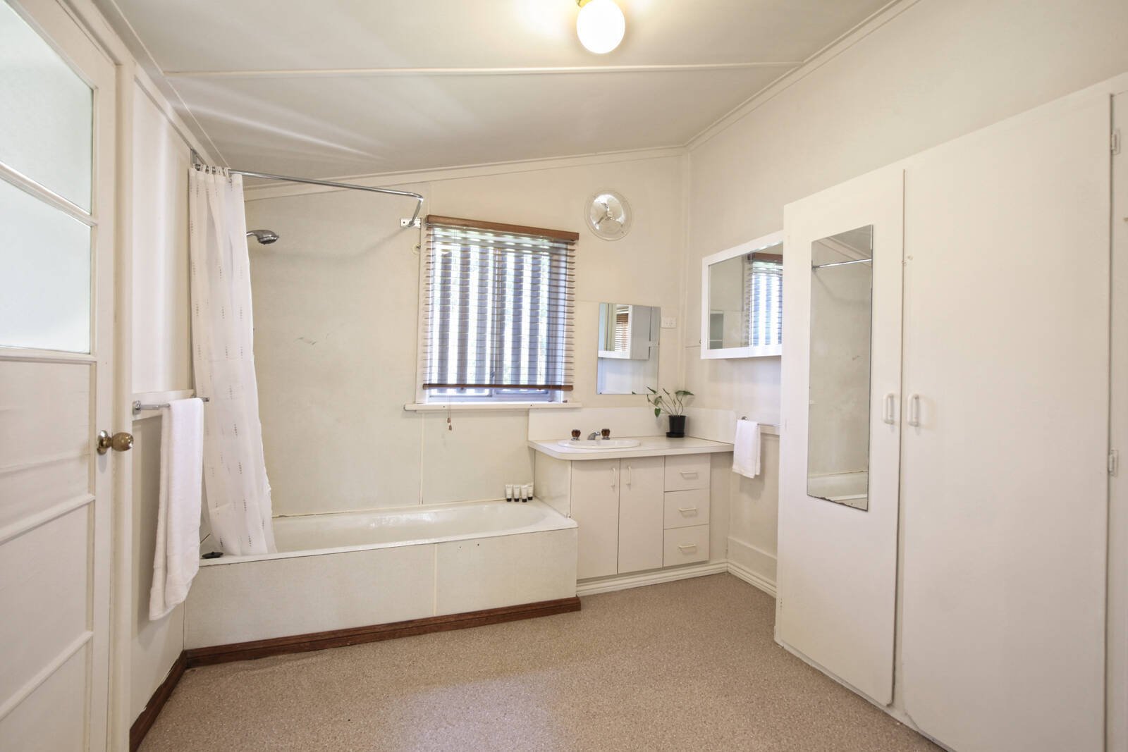 Real Estate and Property in 17 Campbell Street, Malmsbury, VIC