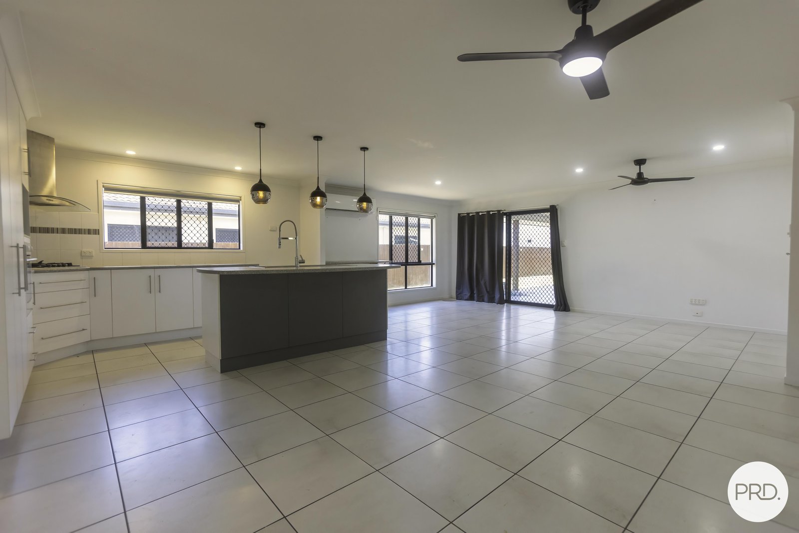 17 Canecutters Drive OORALEA 7