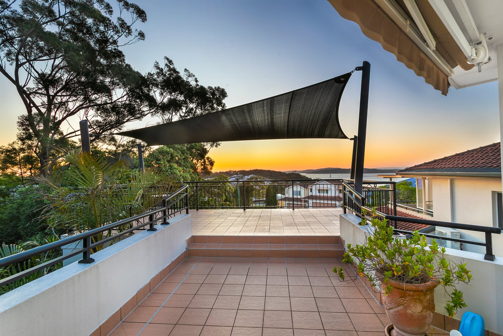 17 Canomii Close NELSON BAY 16