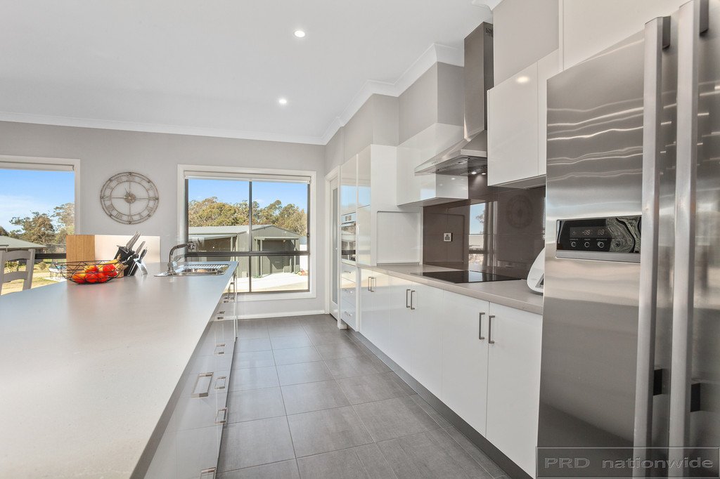 17 Carnival Close WINDELLA 12