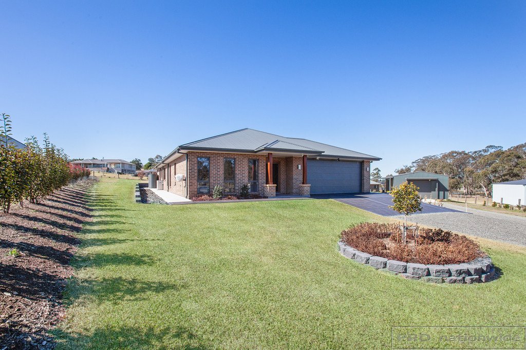 17 Carnival Close WINDELLA 13