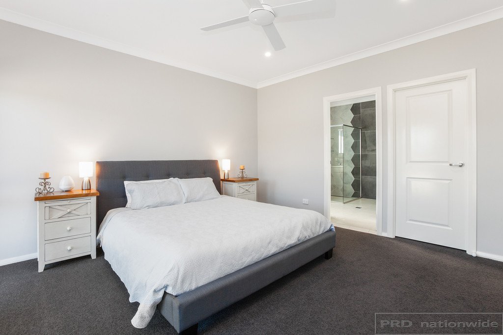 17 Carnival Close WINDELLA 14