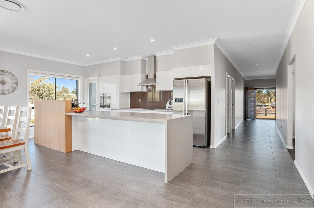 17 Carnival Close WINDELLA 16