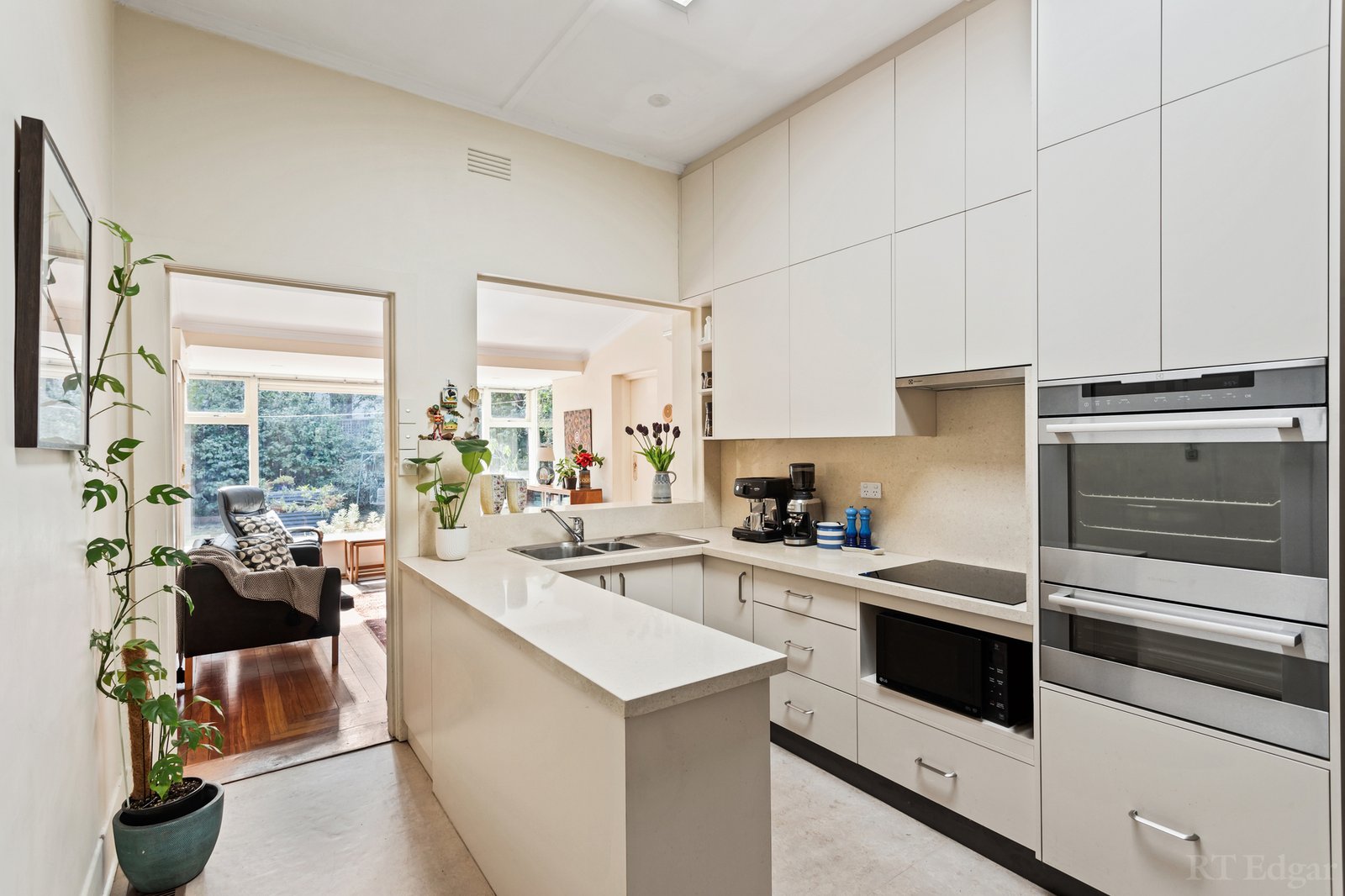 Real Estate and Property in 17 Carpenter Street, Brighton, VIC