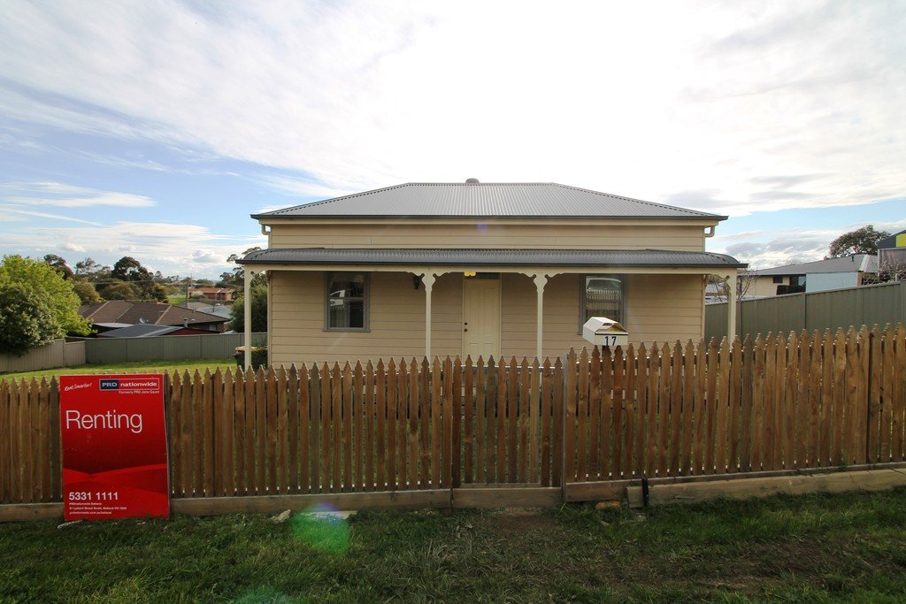 17 Catherine Court BROWN HILL 1