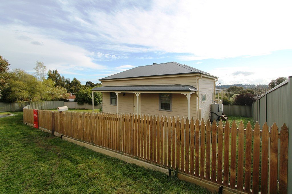 17 Catherine Court BROWN HILL 2