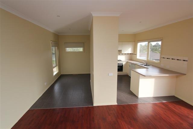 17 Catherine Court BROWN HILL 7