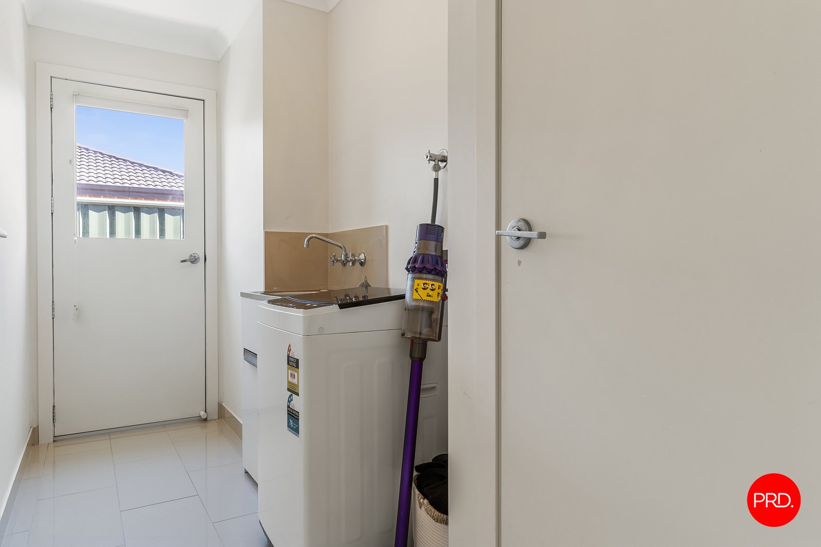 17 Caulfield Drive ASCOT 12