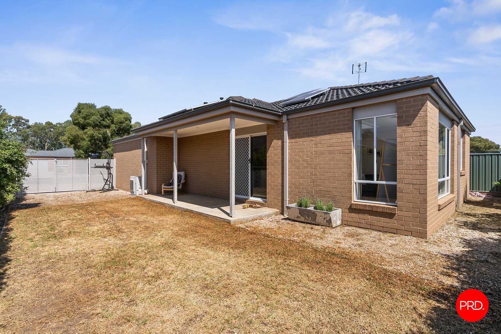 17 Caulfield Drive ASCOT 13