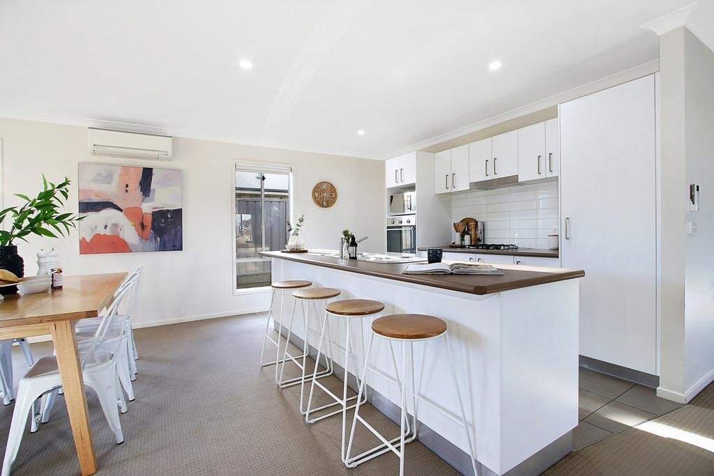 17 Chafia Place LAVINGTON 3