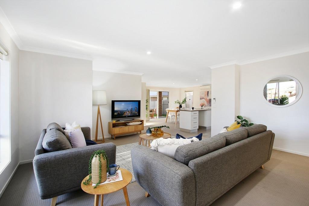 17 Chafia Place LAVINGTON 6
