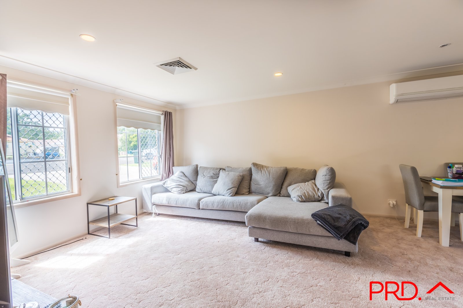 17 Charles Coxen Close TAMWORTH 5
