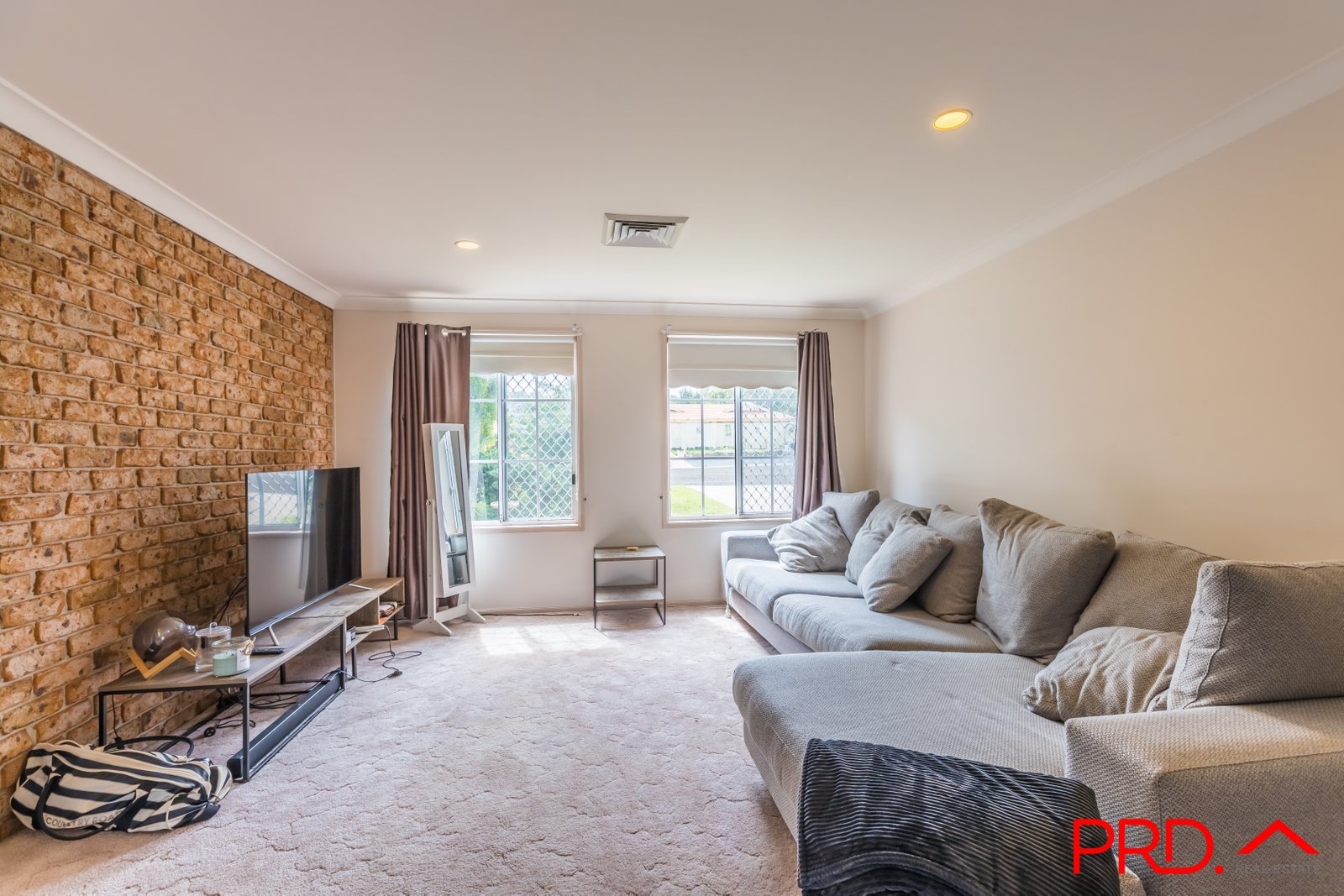 17 Charles Coxen Close TAMWORTH 6