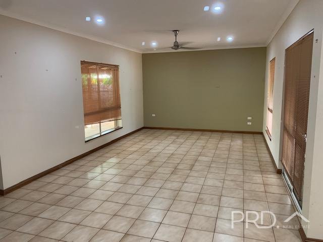 17 Charles Road CABLE BEACH 4