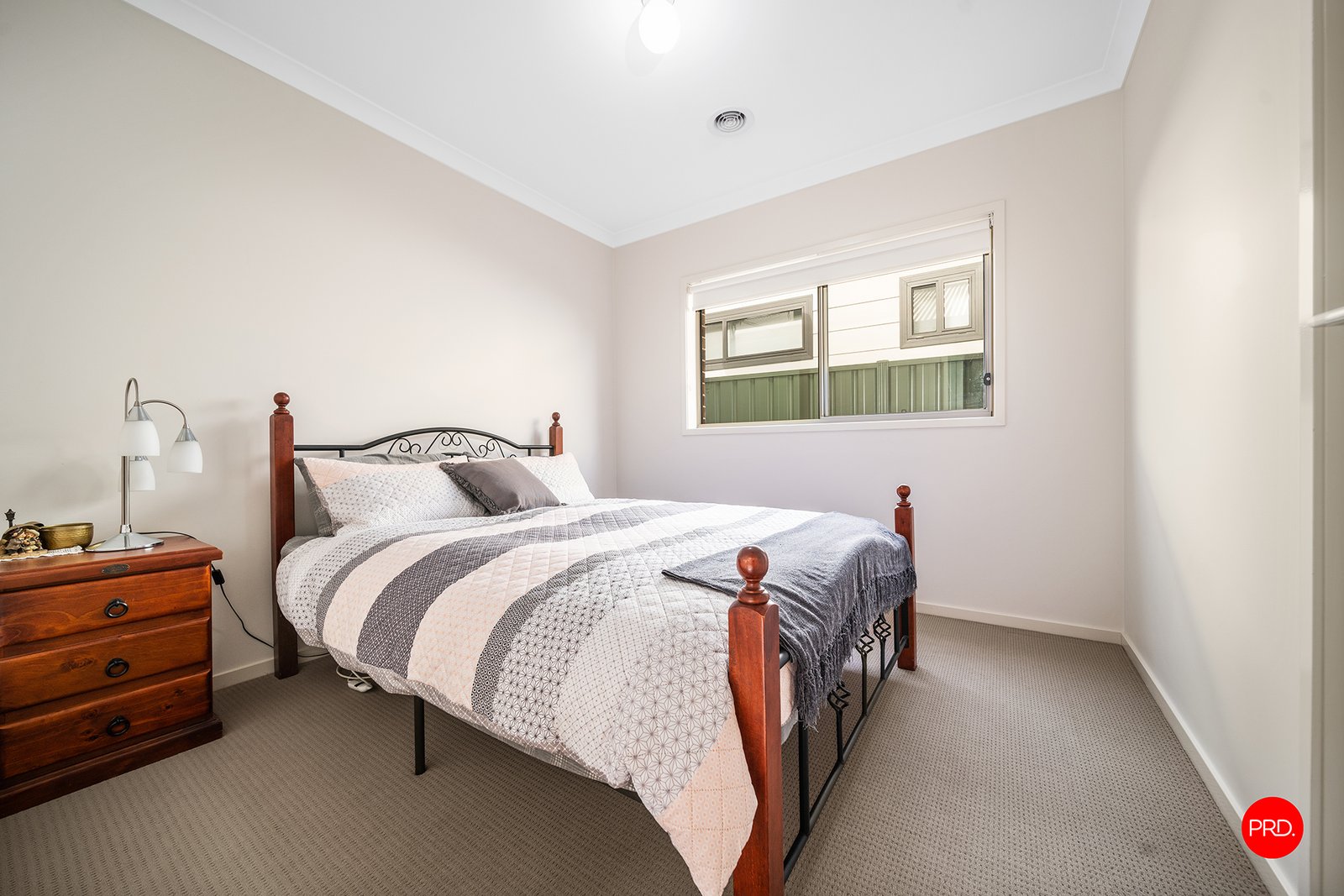 17 Clarcoll Crescent KANGAROO FLAT 9