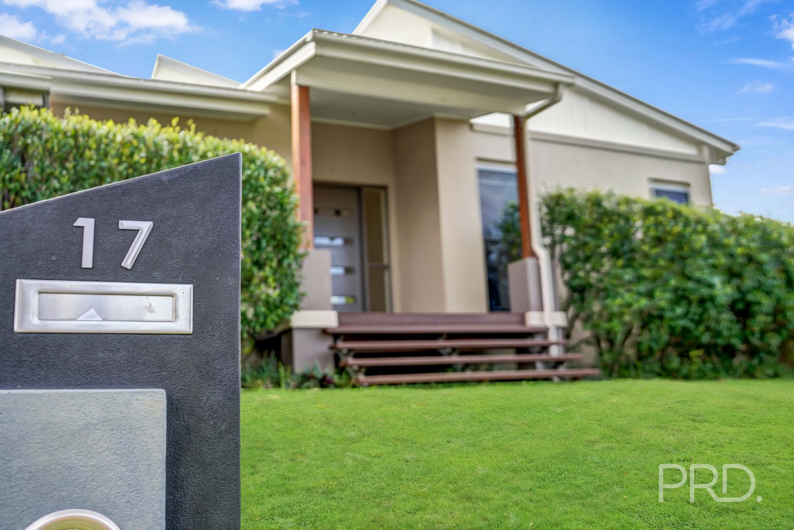 17 COLE Street REDLAND BAY 28