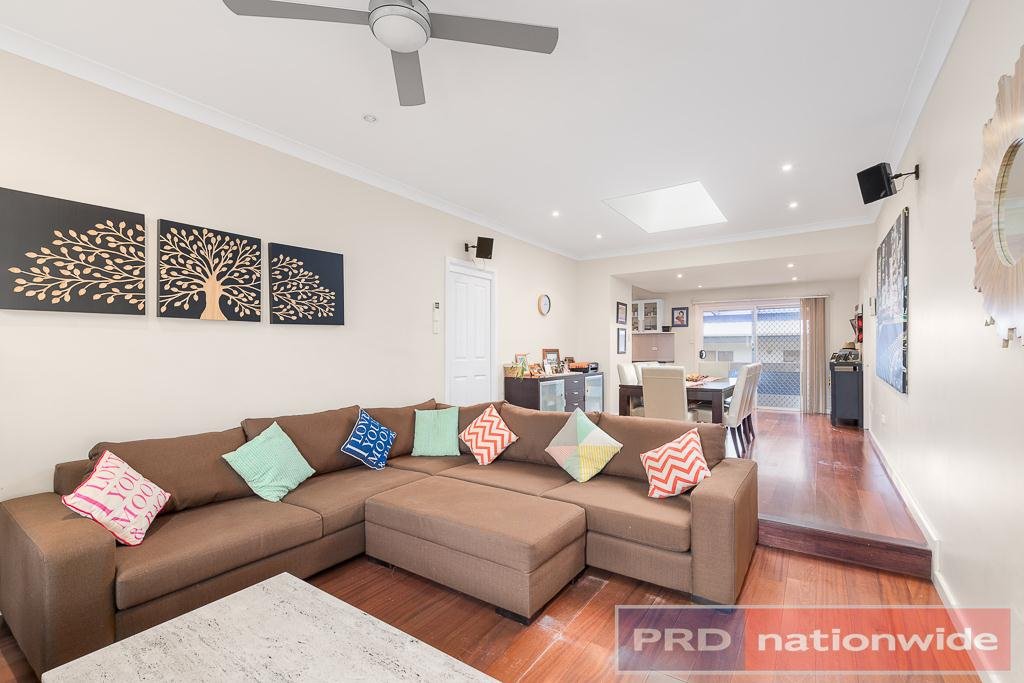 17 Colleen Avenue PICNIC POINT 4