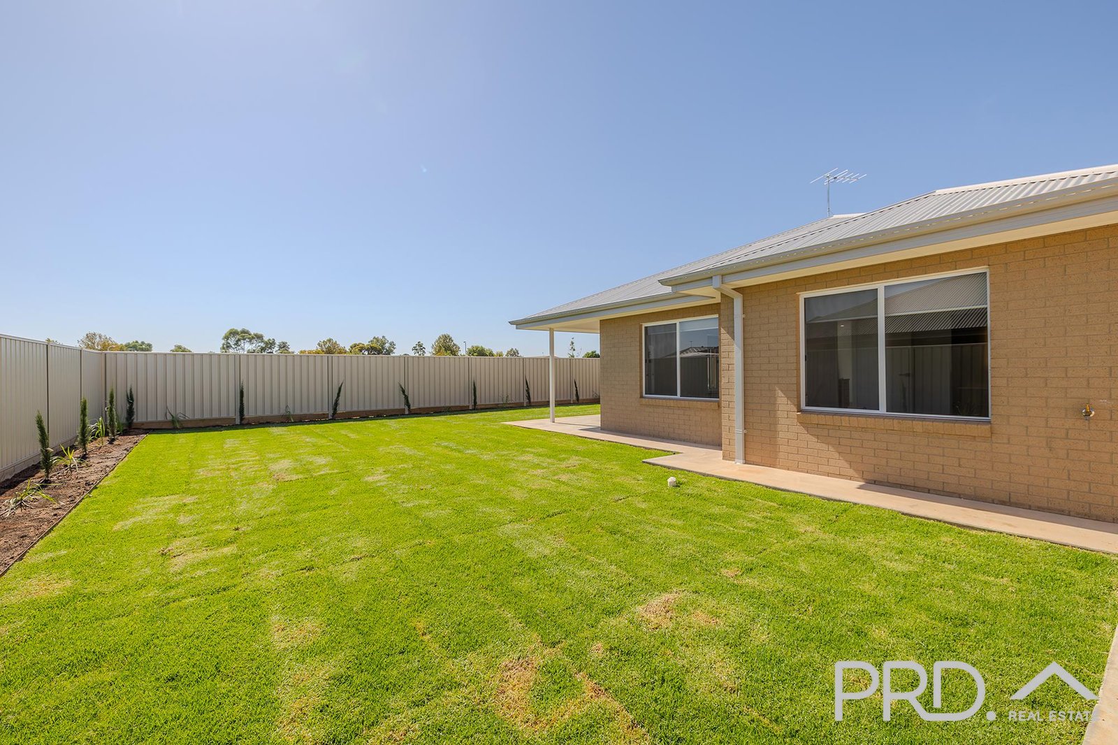 17 Cook Drive RED CLIFFS 11