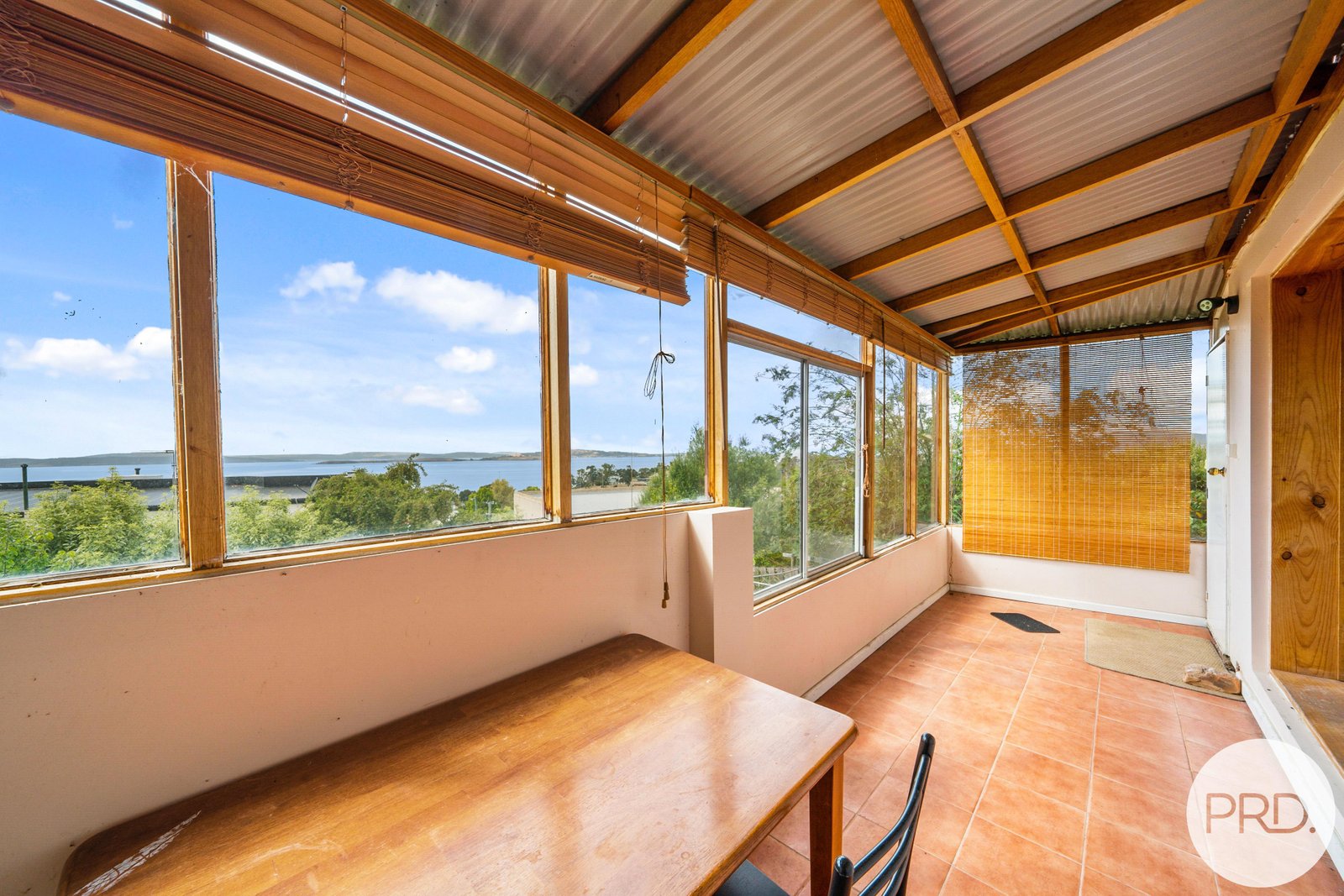 17 Coolamon Road TAROONA 8