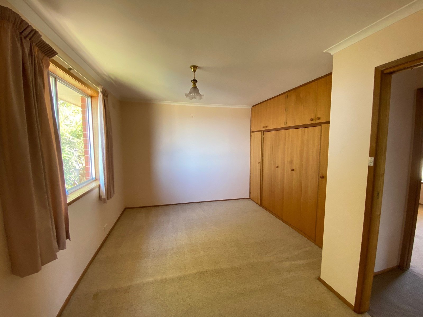 17 Coolamon Road TAROONA 8