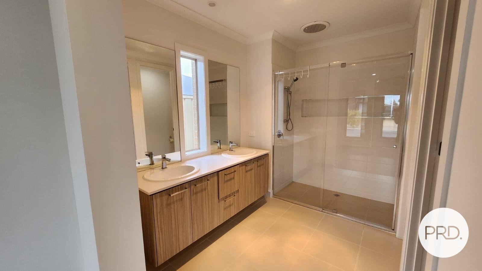 17 Corangamite Drive KIALLA 6