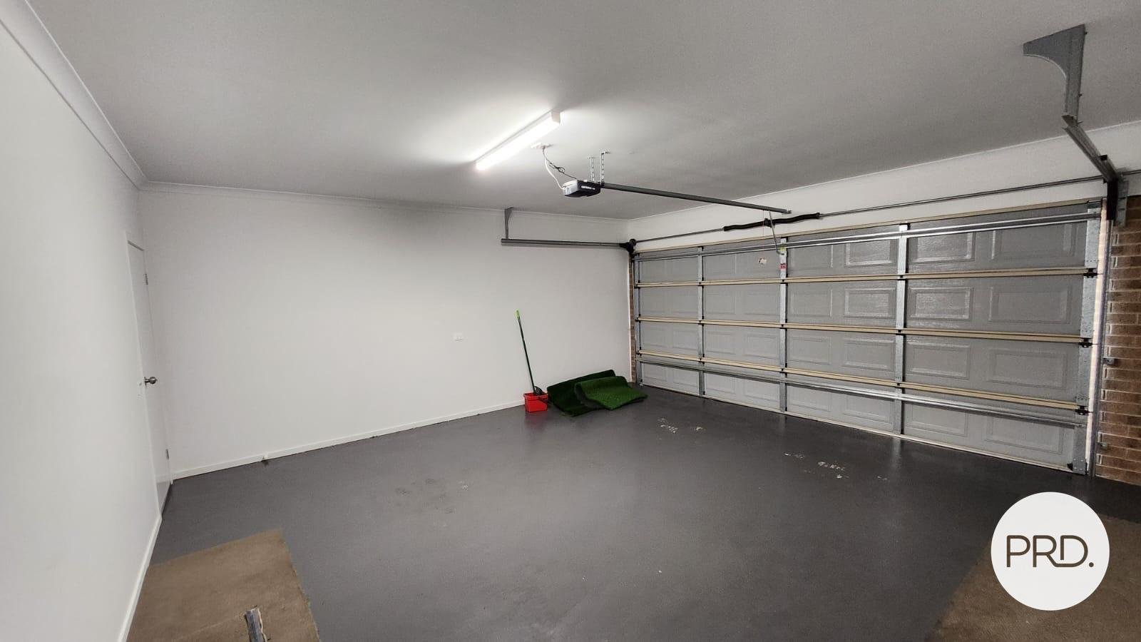 17 Corangamite Drive KIALLA 9