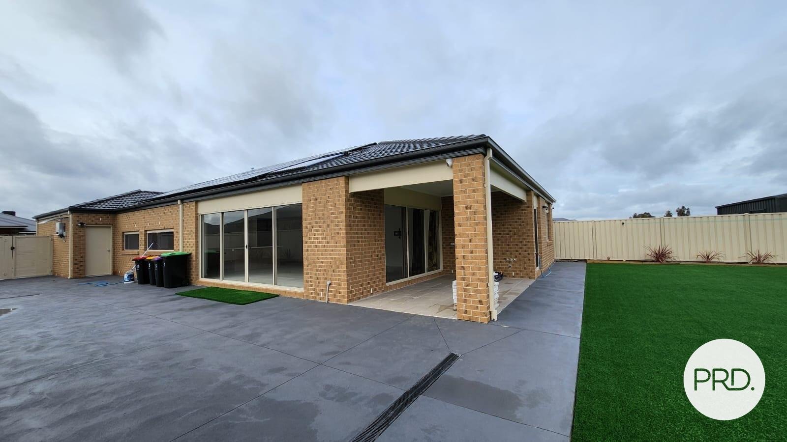 17 Corangamite Drive KIALLA 10