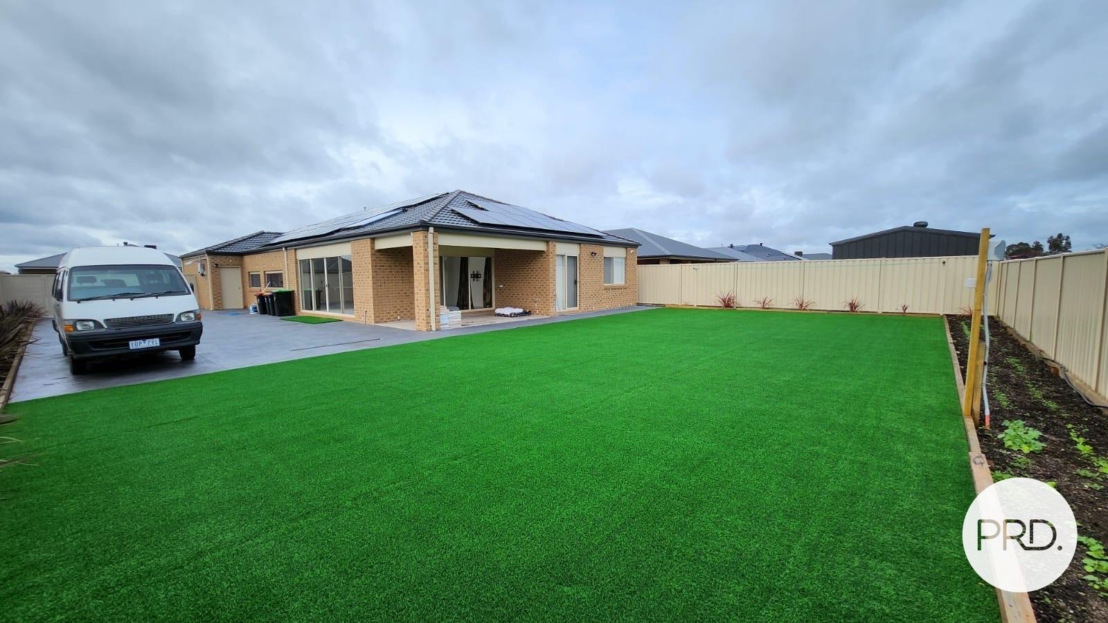 17 Corangamite Drive KIALLA 11