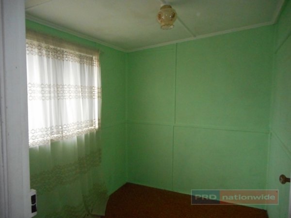 17 Corralyn Avenue BATLOW 4