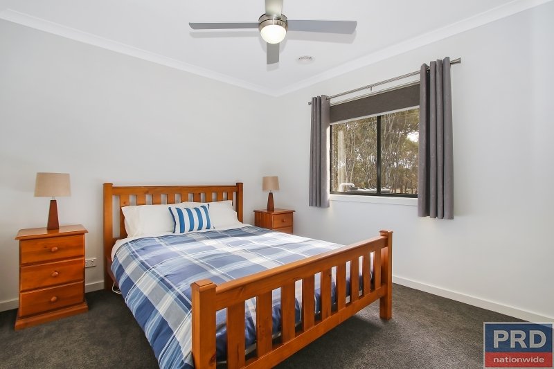 17 Corriedale Court THURGOONA 10