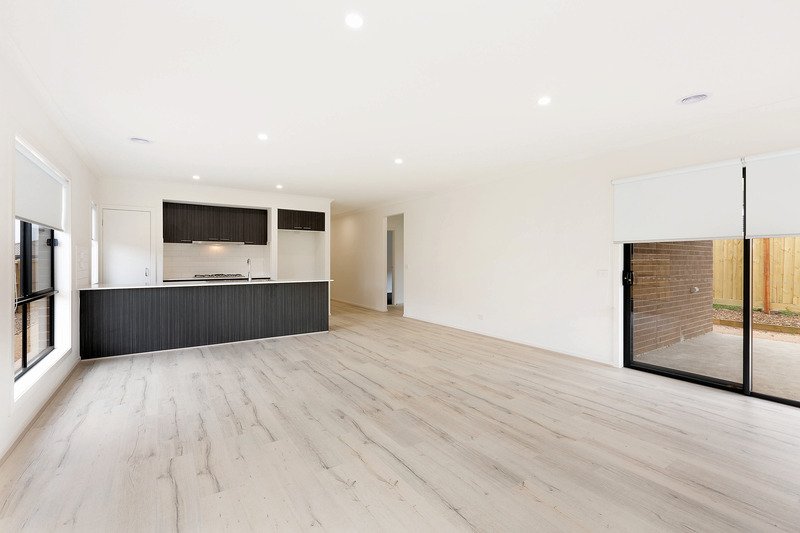 Gallery: 17 Cortina Drive