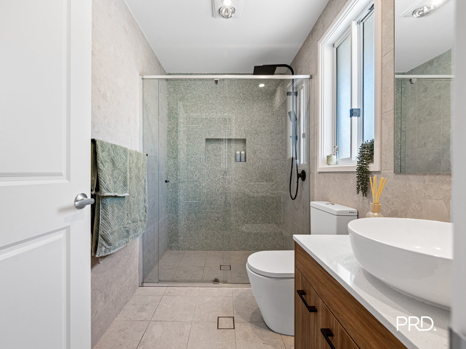 17 Coursebrook Street BOX HILL 11