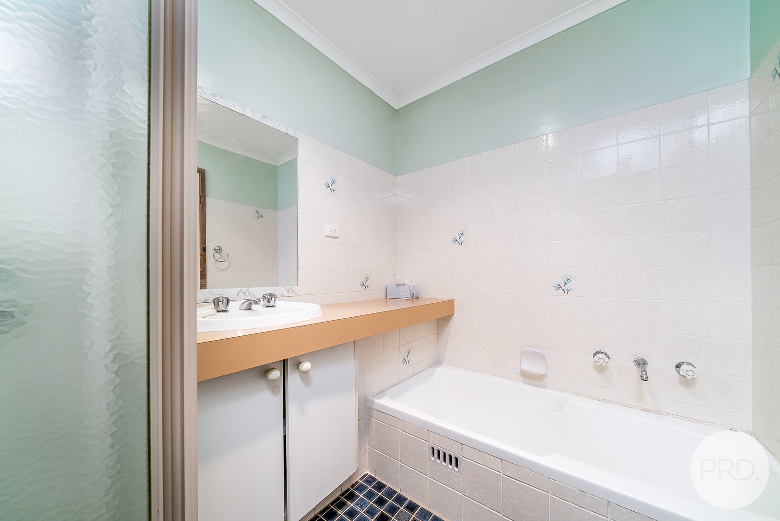 17 Crisp Drive ASHMONT 9