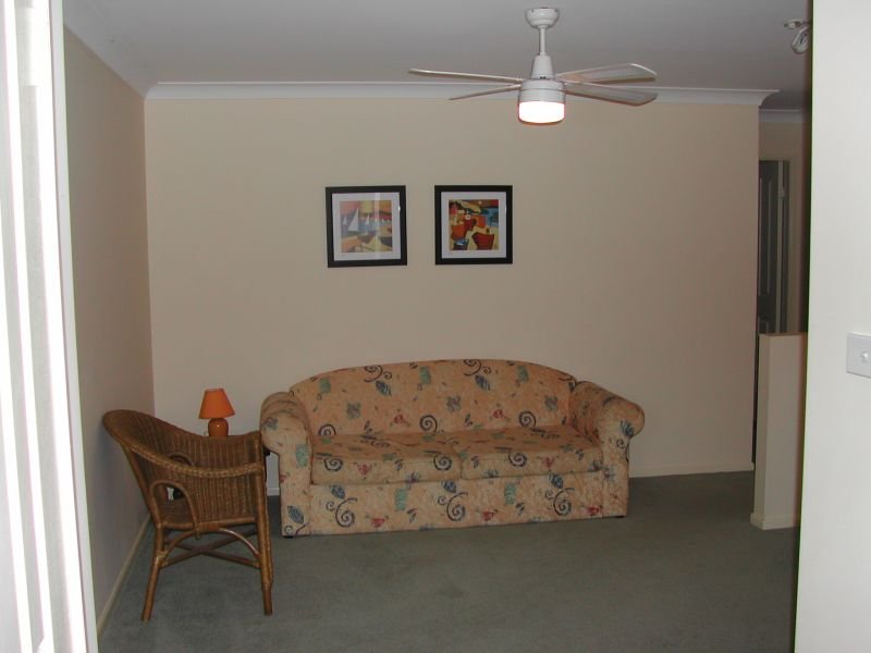 1/7 Crystal Cl  FINGAL BAY 9