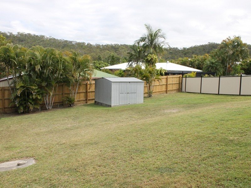 17 Curtis Avenue BOYNE ISLAND 9