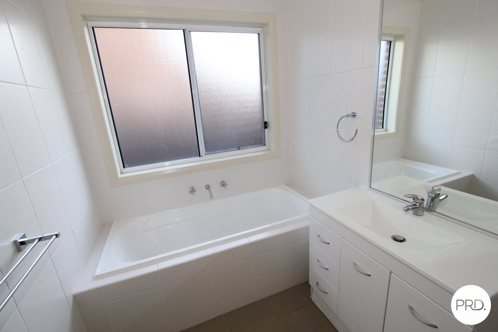 17 Daniels Street FRANKLIN 8