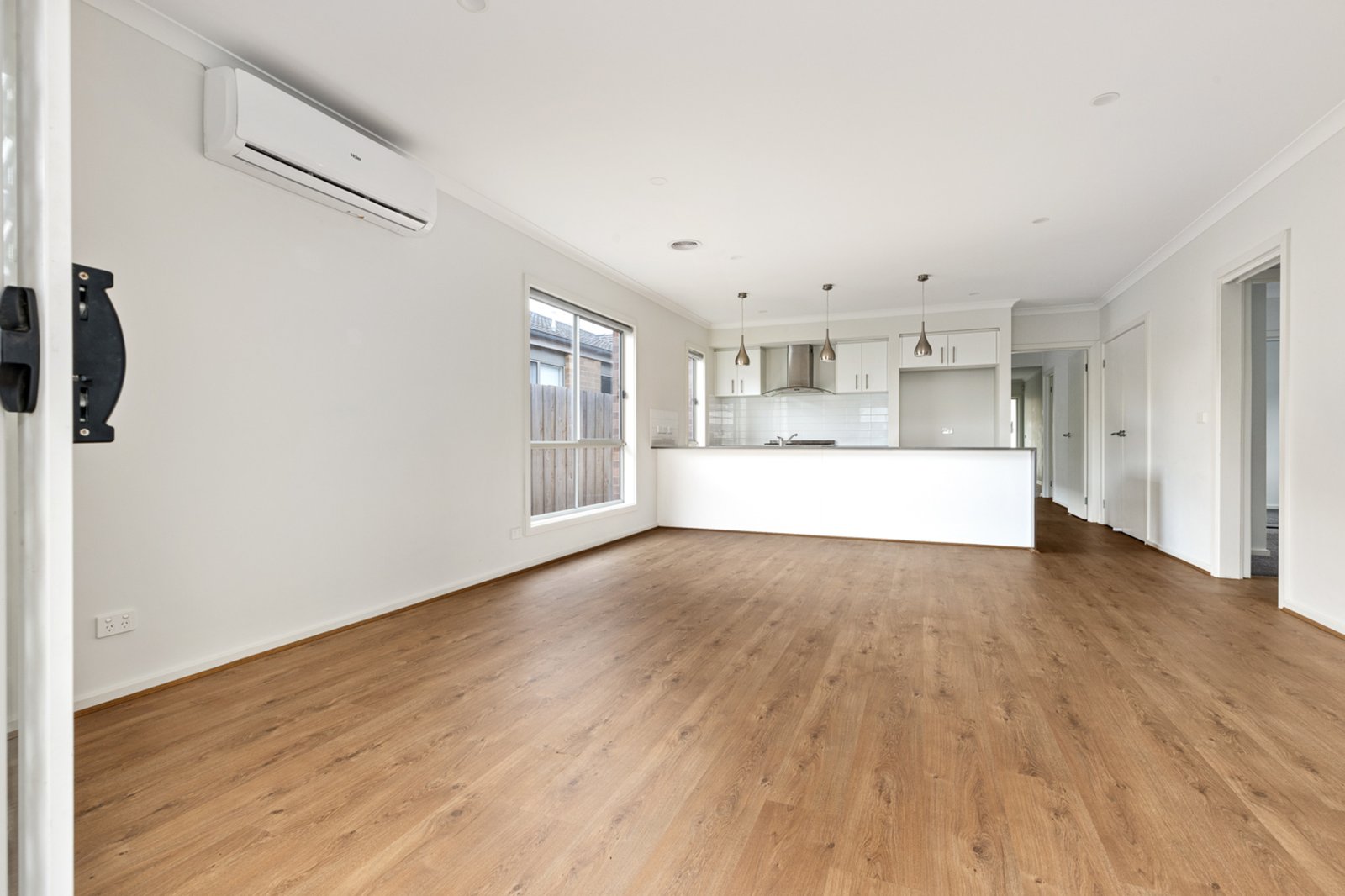 Gallery: 17 Dante Crescent