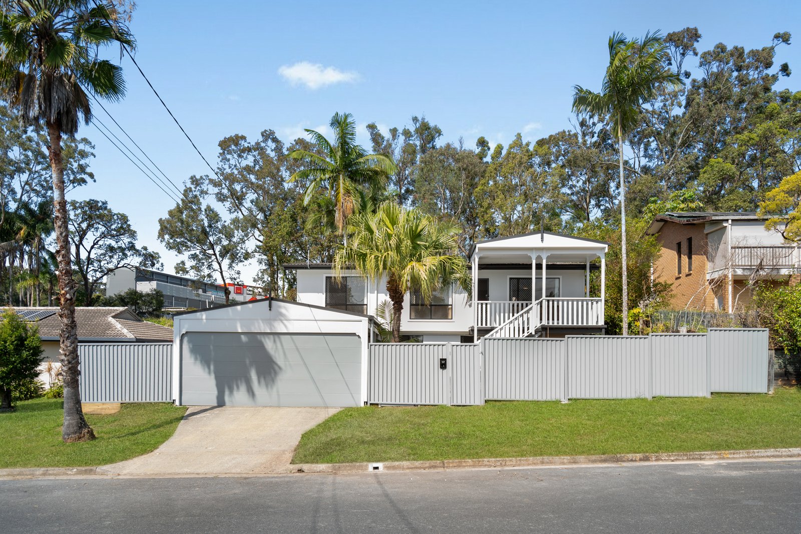 17 Darling Crescent MOLENDINAR 1