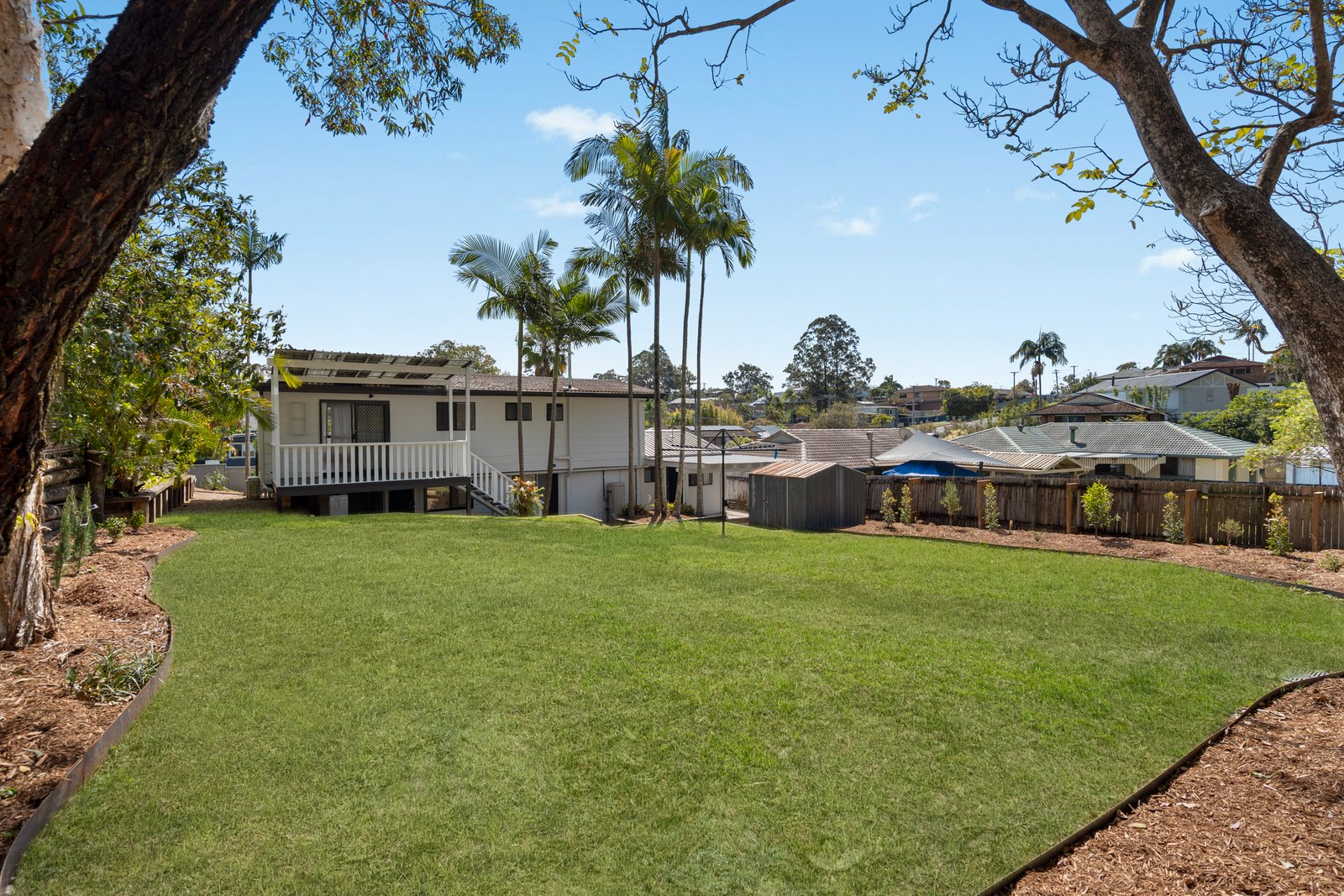 17 Darling Crescent MOLENDINAR 2